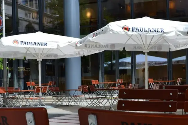 Shuffleboard am Potsdamer Platz